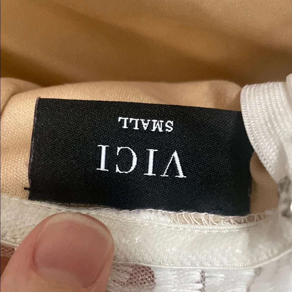 Vici White Lace strapless Dress - Picture 4 of 5